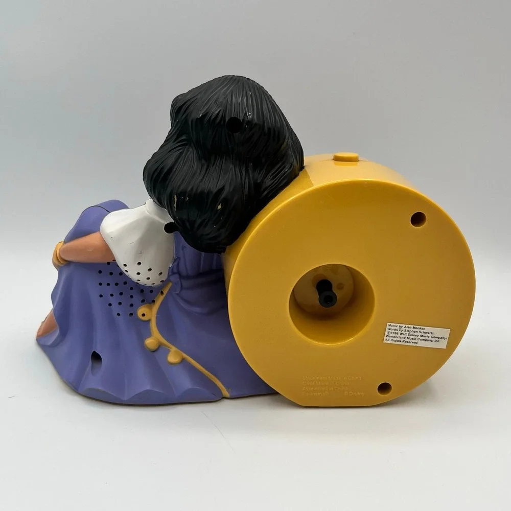 Disney Esmeralda Clock Fantasma‎ Hunchback of Notre Dame Musical Tested